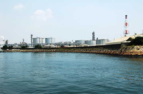 潮吹き防波堤
